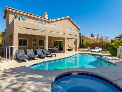 723 Seclusion Glen Ave