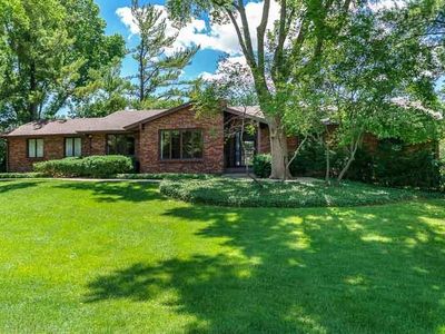 1610 Shaw Woods Dr
