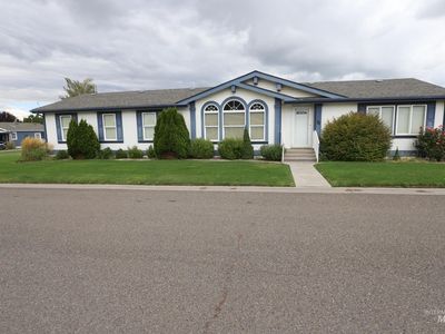 910 Moonglo Rd SPACE 11