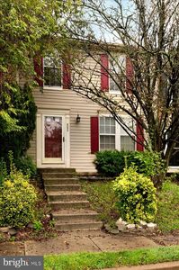 963 Chestnut Manor Ct
