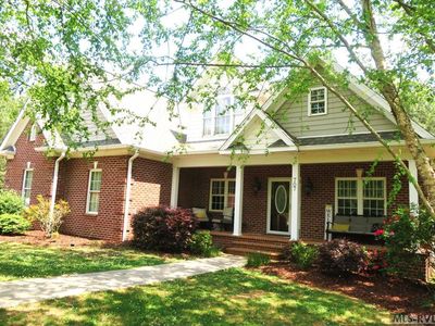 707 Rivers Edge Pkwy