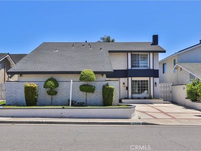10946 El Chino Ave