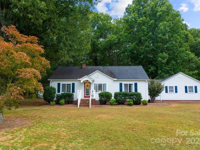 3925 State Highway 152 W