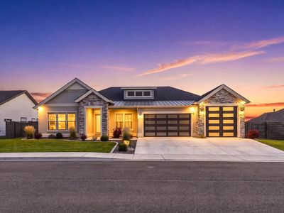 2319 Skyview Loop