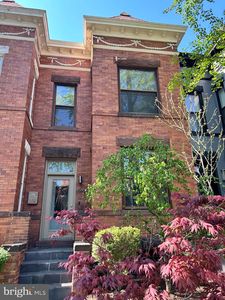 1518 Monroe St NW