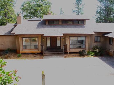 16147 Tina Ct