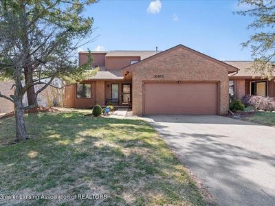 2411 Emerald Lake Dr