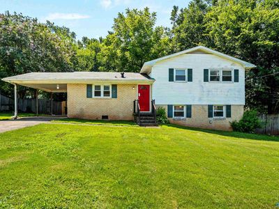 3205 Sweetbriar Rd NW