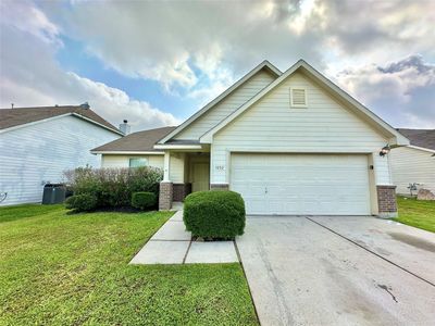 1052 Windy Grove Ln