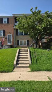 1016 Grovehill Rd