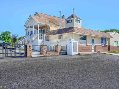 10100 Bird River Rd