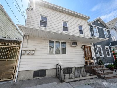94 Van Buren St