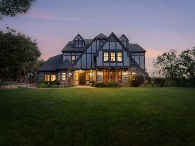 10526 Indian Shack Rd