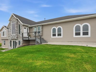 560 E Lower Rock Creek Rd