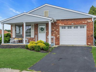 2 Tropicana Court