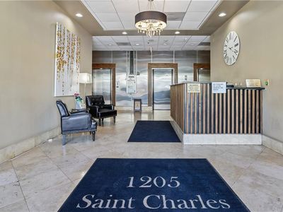 1205 Saint Charles Ave APT 803