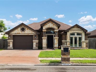 327 Kika De La Garza St