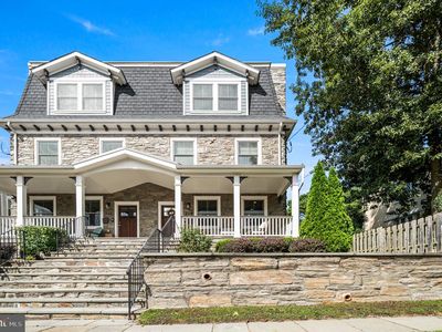 109 W Gravers Ln