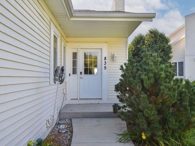 835 Bridlewood DRIVE