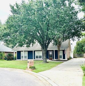 711 Whitfield Dr