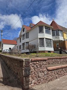 202 E Harris Ave #2