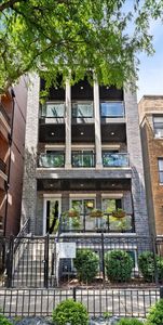 2922 N Sheffield Ave #1