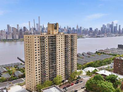 6600 Boulevard East Unit 22F
