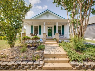 Property at 817 N Roan St, Elizabethton, TN