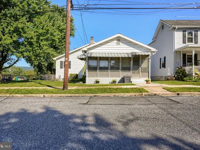 5 W Beale Ave