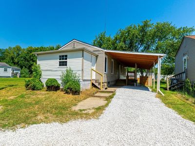 1122 Maplewood Rd