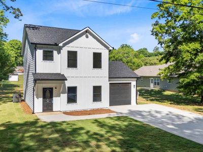 297 Wilshire Rd NE