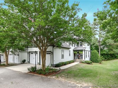 10 Falconridge Dr