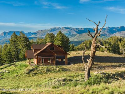 1872 State Highway 352