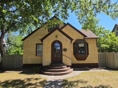 Property at 317 S Jackson St, Aberdeen, SD