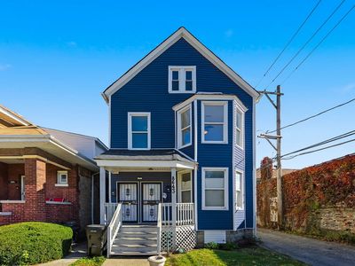 8643 S Exchange Ave