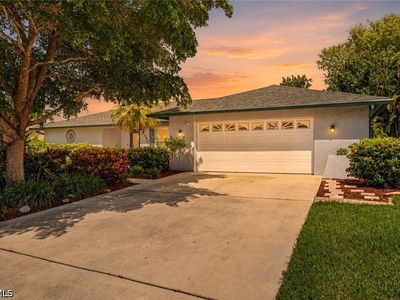 5720 Grillet Pl
