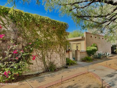 9431 E Walnut Tree Cir