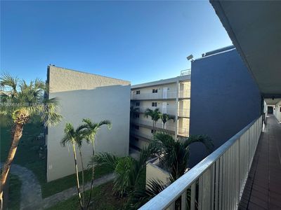 10000 NW 80th Ct APT 2424