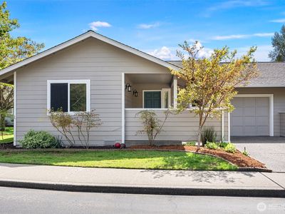 902 NW Leisure Lane