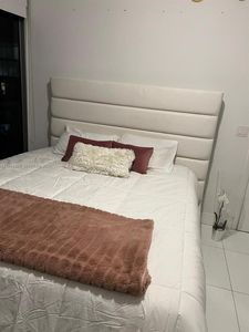 475 Brickell Ave APT 5707