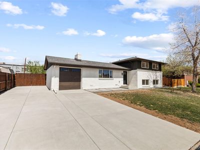 1423 W 103rd Place