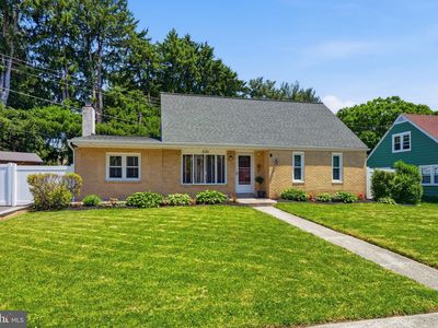 230 Oxford Cir W