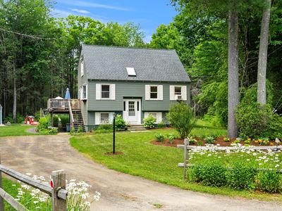 Property at 19 Lincoln Drive, Nottingham, NH