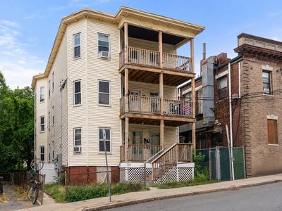 185-187 Lowell St