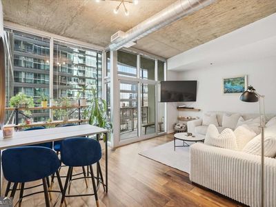 923 Peachtree St NE Unit 1221