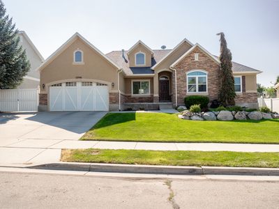 13748 S Mount Olympus Peak Dr