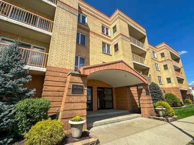 Property at 4700 N Harlem Ave APT 306, Harwood Heights, IL