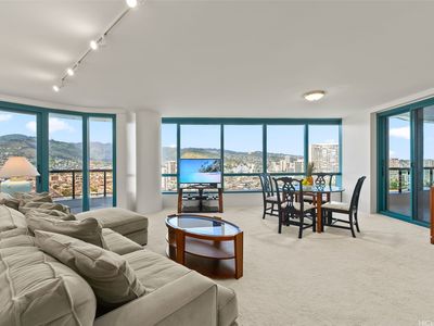 1888 Kalakaua Ave APT 2502