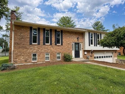 8354 Shadowpoint Ct