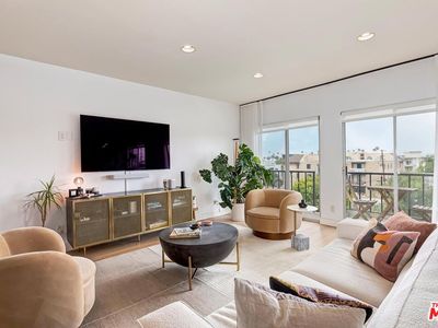 1115 S Elm Dr APT 411